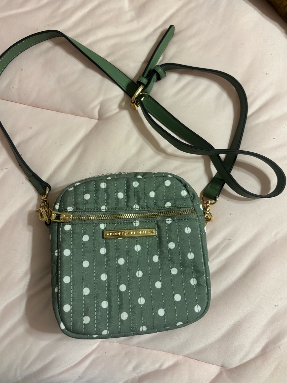 Poppy & Peonies Luna Quilted Crossbody Bag. NWOT
